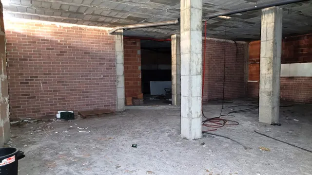 LOCAL COMERCIAL ESQUINERO EN RONDA IBÉRICA - VILANOVA I LA GELTRÚ — 6