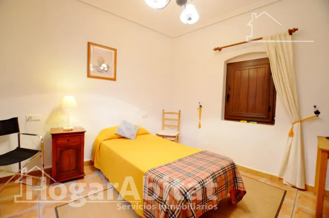 AMPLIA CASA  REFORMADA ESQUNERA CON TERRAZA Y BARBACOA — 27