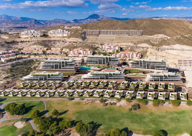 VILLA EN RESIDENCIAL EN BONALBA GOLF — 12