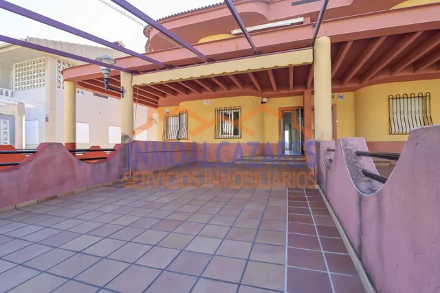 ESPECTACULAR DUPLEX DE  3 DORMITORIOS Y 2 BAÑOS, EN PRIMERA LÍNEA DE PLAYA CON VISTAS AL MAR EN LOS NAREJOS, LOS ALCAZARES, MURCIA. — 23