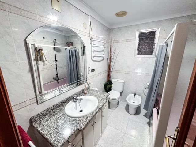 AMPLIA VIVIENDA LISTA PARA ENTRAR A VIVIR — 25
