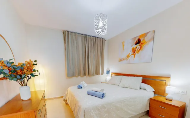 BONITO APARTAMENTO EN BENALMADENA FRENTE A PUERTO MARINA — 10