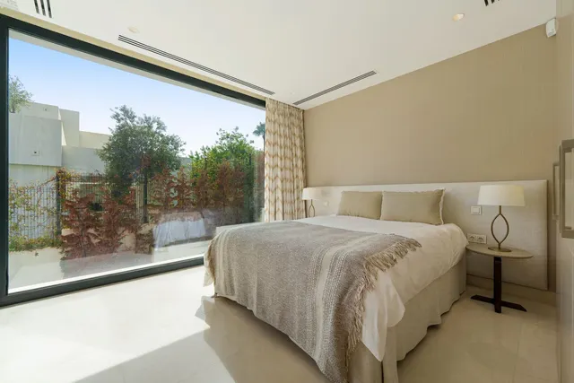 Chalet 5 habitaciones 473m² en venta - Marbella — 12