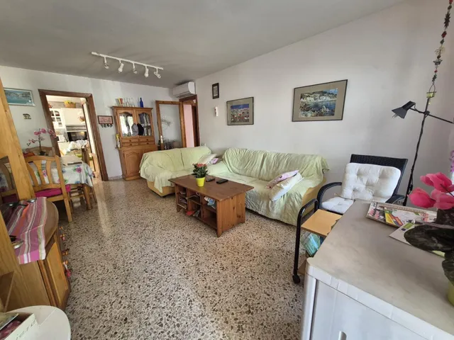 Piso de 3 dormitorios con un gran potencial - foto 3