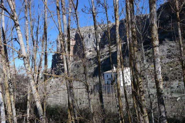Los Tajos, monumento natural con casa y chiringuito. Finca en Alhama de Granada. — 25