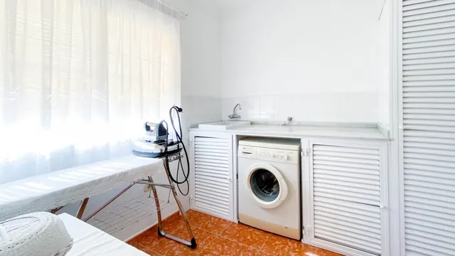 VENTA DE CHALET INDEPENDIENTE EN LA ZONA DE EL LAGAREJO, MIJAS COSTA. ¡5 DORMITORIOS Y PISCINA! — 15