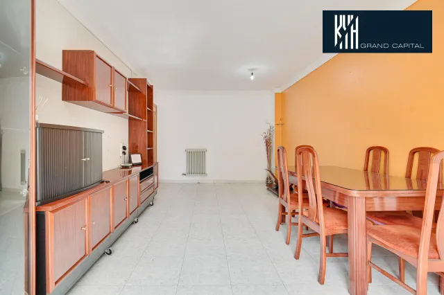 PISO GIRONA — 17