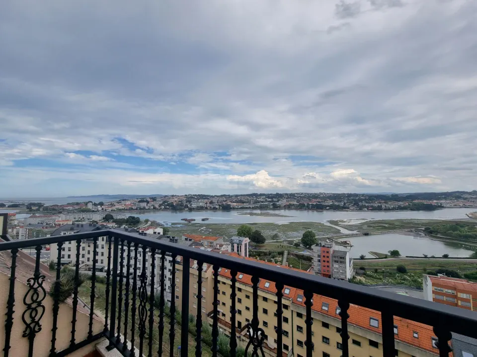 Piso 2 habitaciones 90m² en alquiler - La Corveira