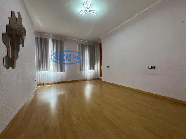 vivienda junto al museo Marq — 3