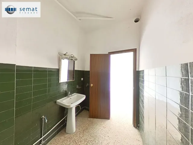 Compra o alquila este local comercial en la mejor zona de Cervera — 19
