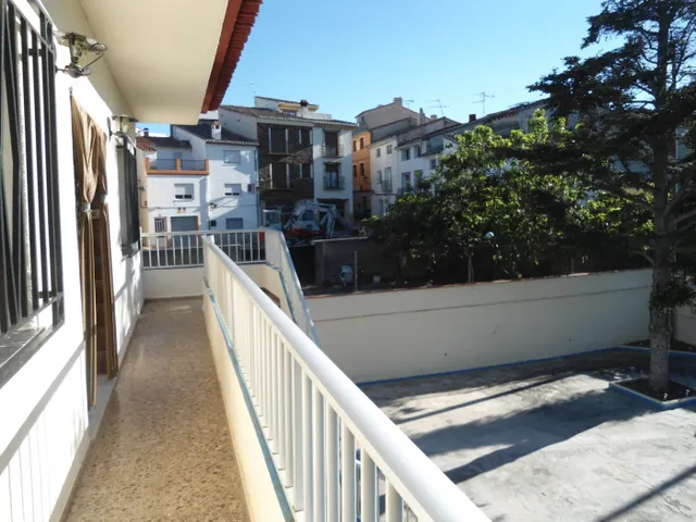 MAGÑIFICO CHALET EN BENAFER, EN EL CENTRO DEL PUEBLO. — 14