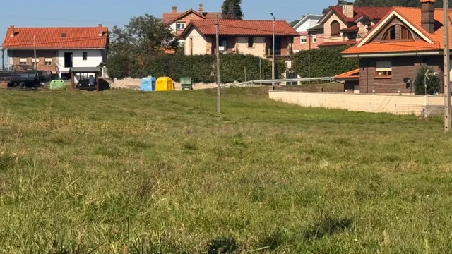 TERRENO URBANIZABLE PARA CONSTRUIR VIVIENDA EN POLANCO - foto 3