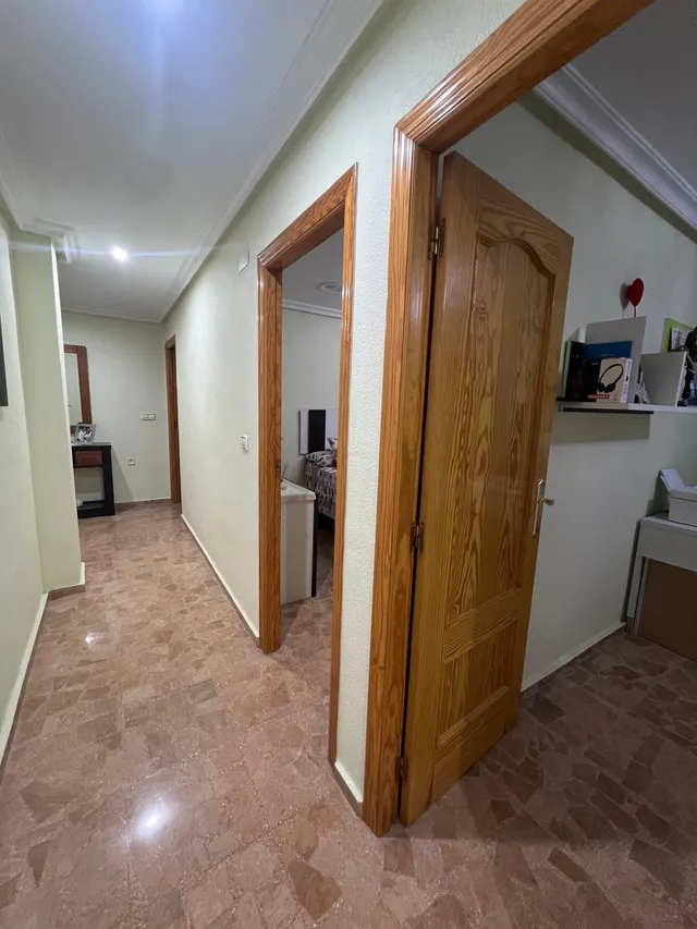 ¡Piso de 147 m2 con gran terraza, ascensor y 4 habitaciones! — 23