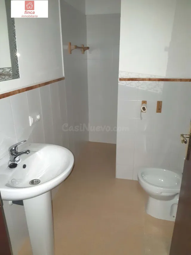 MONTIJO ALQUILER LOCAL COMERCIAL DIAFANO, CLIMATIZADO, CON A - foto 4