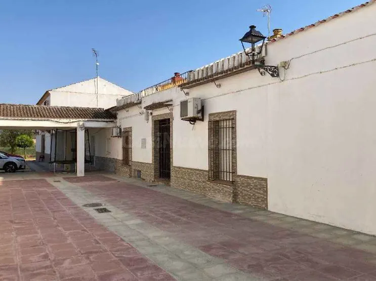 Venta casa en Las Cabezas de San Juan (Sevilla)