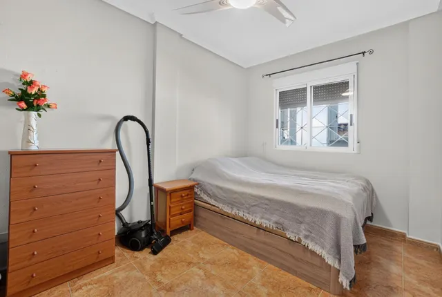 Res. Europa - Bungalow reformado con jardín, 2 dormitorios y entrada para el coche — 17