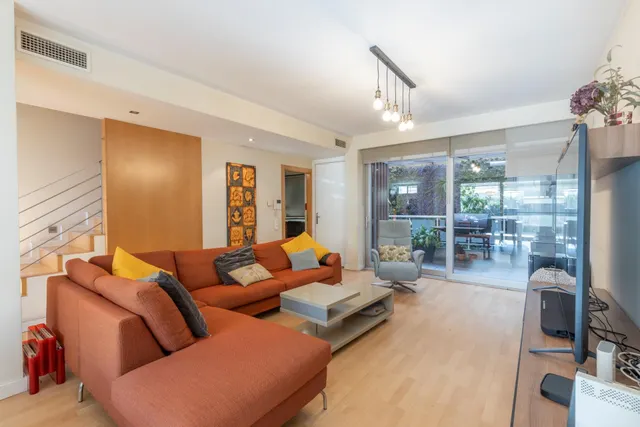 ESPACIO, CONFORT Y CALIDAD: MAGNÍFICA VIVIENDA UNIFAMILIAR A - foto 5