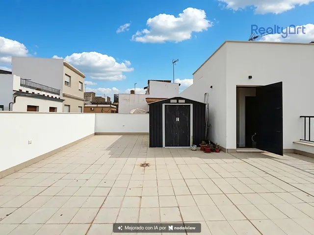 EXCELENTE VIVIENDA UNIFAMILIAR — 27