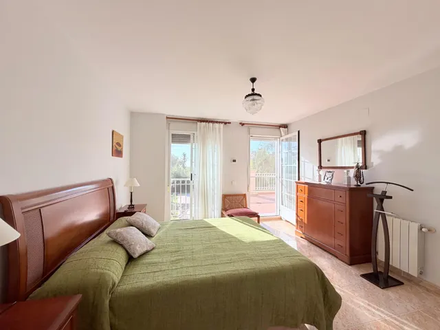 CHALET EXCLUSIVO EN ALZABARES ELCHE, CON PISCINA, ALTAS CALIDADES Y A SOLO 2 KM DEL HOSPITAL — 32