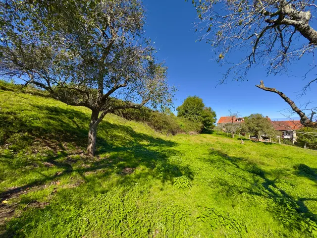 BONITO TERRENO URBANO CON VISTAS EN RUISEÑADA (COMILLAS) — 12