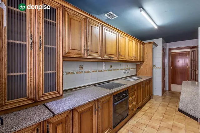 Espacio, luz y comodidad en una vivienda con grandes posibilidades en zona Alcampo — 10