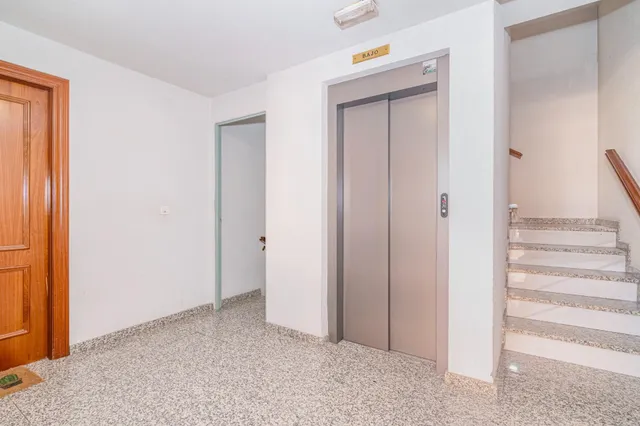 Piso 2 habitaciones 89m² en venta - A la Salida de las Gabias — 23