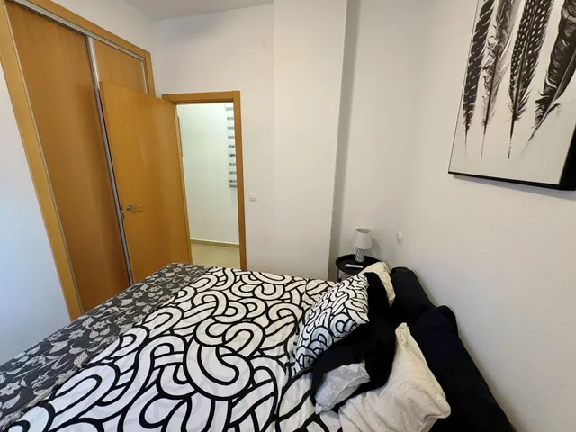 Apartamento luminoso y espacioso en la acogedora Formentera. Cerca de colegios y comercios, a 10 min a pie de Benijófar, a 3,5 km del La Marquesa Golf, y a solo 11 km de las playas de Guardamar. — 16