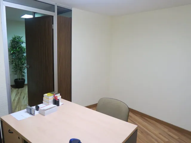 Alquiler de DESPACHO en zona Extramuros, calle Juan Llorens (coworking) — 9