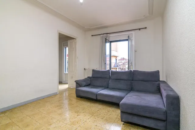 ¡Oportunidad única para inversores! Piso con alta rentabilidad e inquilino solvente en el centro de Manresa — 12