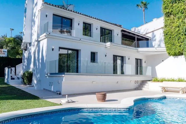 Chalet 4 habitaciones 230m² en venta - Marbella - foto 3