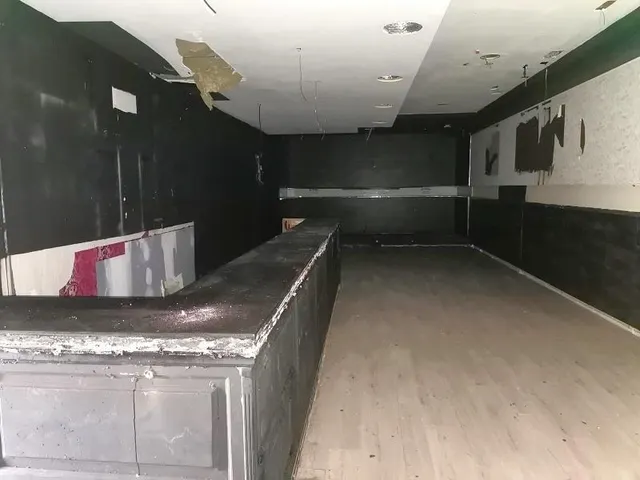LOCAL COMERCIAL EN EL CENTRO DE PONFERRADA — 4