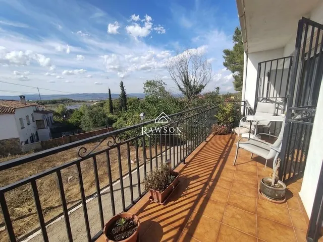 Casa independiente con gran jardín, terraza y vistas despeja - foto 2