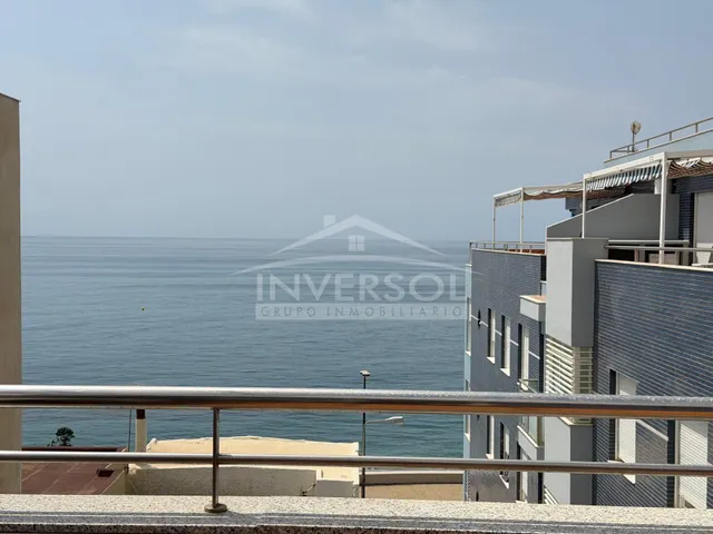 ÁTICO CON VISTAS AL MAR — 18
