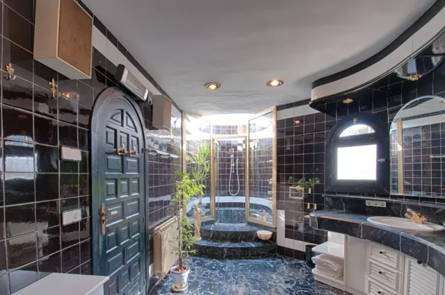 Villa 3 habitaciones 300m² en venta - Pla del mar — 46