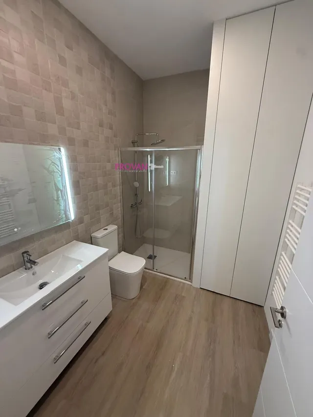 APARTAMENTO- ESTUDIO CON UN DORMITORIO A ESTRENAR! — 13