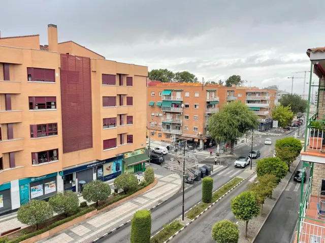 SE VENDE PLAZA DE GARAJE EN EL CENTRO DE ARGANDA DEL REY - foto 2