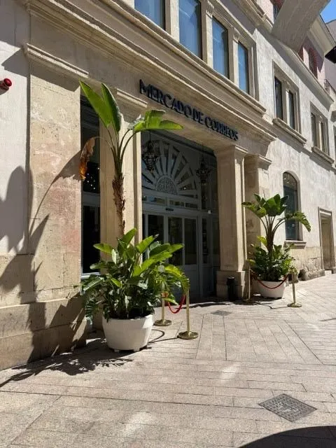 Alquiler de amplio piso en le centro, zona calle correos. — 34