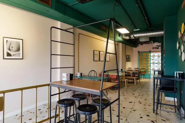 OPORTUNIDAD DE NEGOCIO EN MOTRIL – BAR LA BIEN PAGÁ — 10