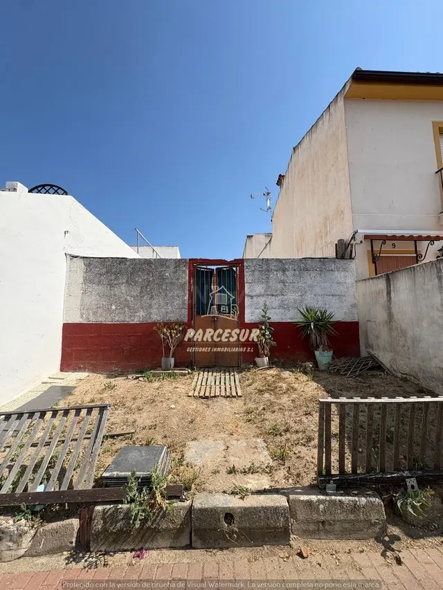 Solar en venta en Cerro Muriano. — 2