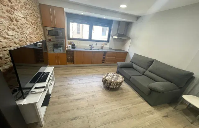 BONITA CASA EN PUEBLO MARINERO, CON ENCANTO — 5