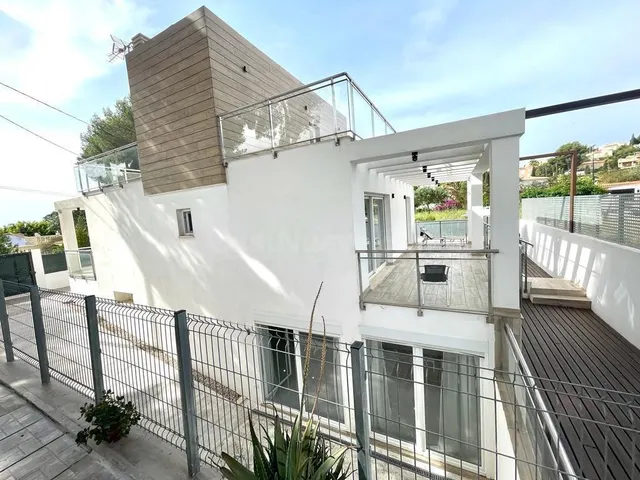 VILLA DE LUJO DE RECIENTE construcción - foto 3