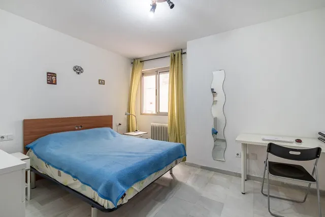 ¡¡Fantástico piso de 7 habitaciones en Bola de Oro!! — 9