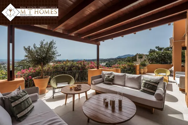 LUXURY ELEVATED GROUND-FLOOR APARTMENT WITH PANORAMIC SEA VI - foto 3