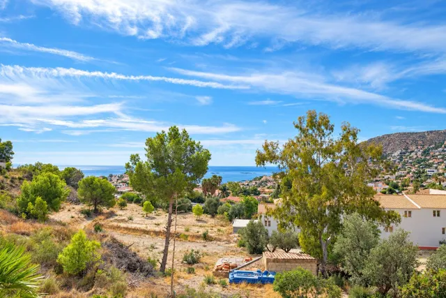 Villa con piscina, orientación sur y vistas al mar y montaña - foto 5