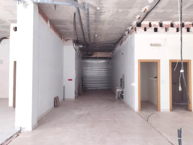¡Se alquila local comercial en Puente Tocinos! — 3