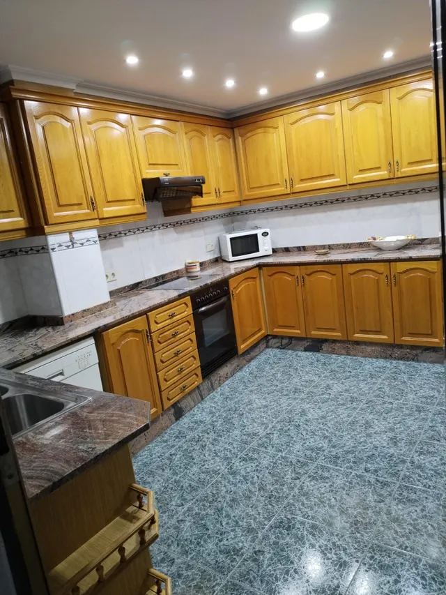 SE ALQUILA PISO MUY GRANDE PARA ESTUDIANTES UNIVERSITARIOS, EN LA ZONA DE MASIAS, DE MONCADA — 24