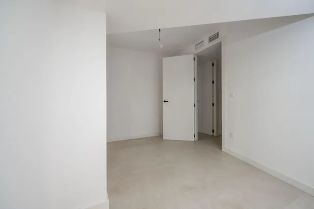 VENTA DE CÉNTRICO PISO EN ACERA DEL CASINO (CENTRO) - GRANADA — 32