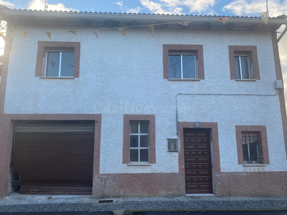 CASA EN VENTA EN LAGUERUELA