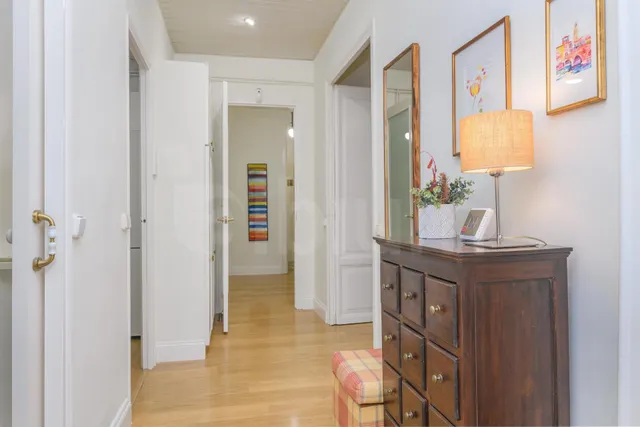 Vivienda con balcón y ascensor en pleno corazón del Gòtic — 39
