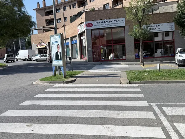 Local en alquiler -Rambla de les Bobiles — 8